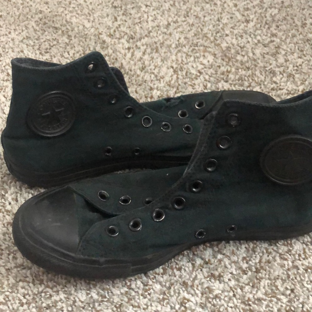 black converse